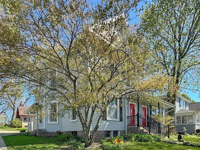 Building Photo - 140 Broadway