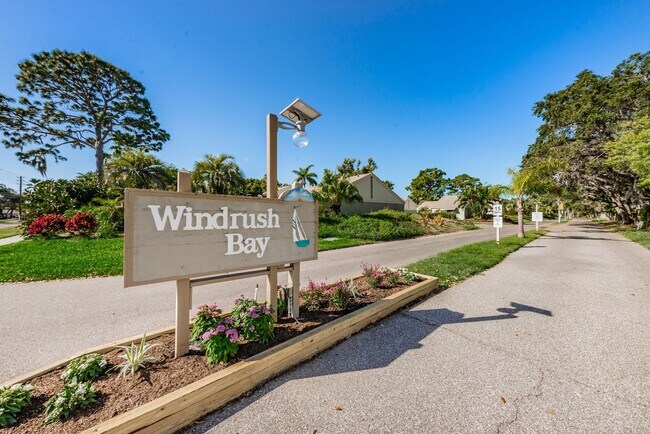Building Photo - 645 Windrush Bay Dr