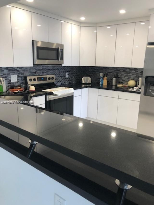 Building Photo - 2030 S Ocean Dr