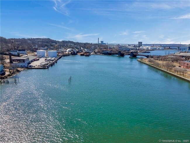 Building Photo - 535 Quinnipiac Ave