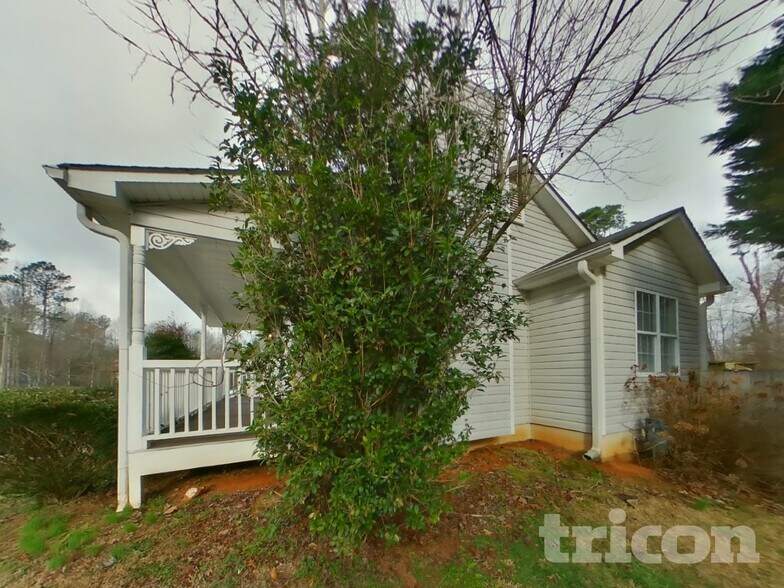 Building Photo - 302 Bethel Dr