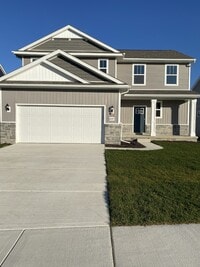 Building Photo - 2035 Steelwood Dr