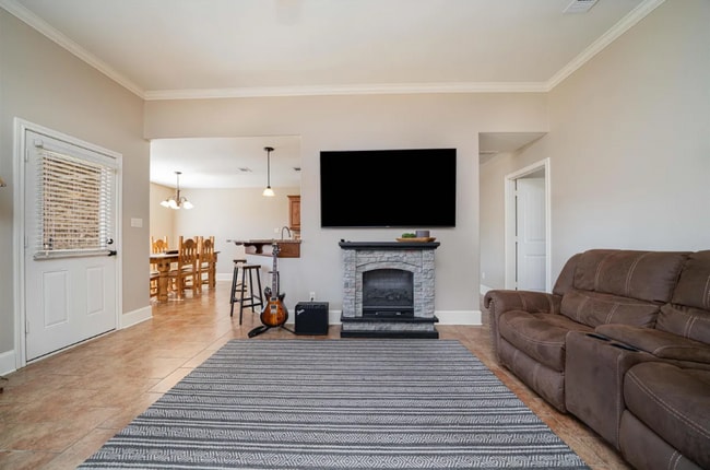 Building Photo - 19107 River Rock Dr