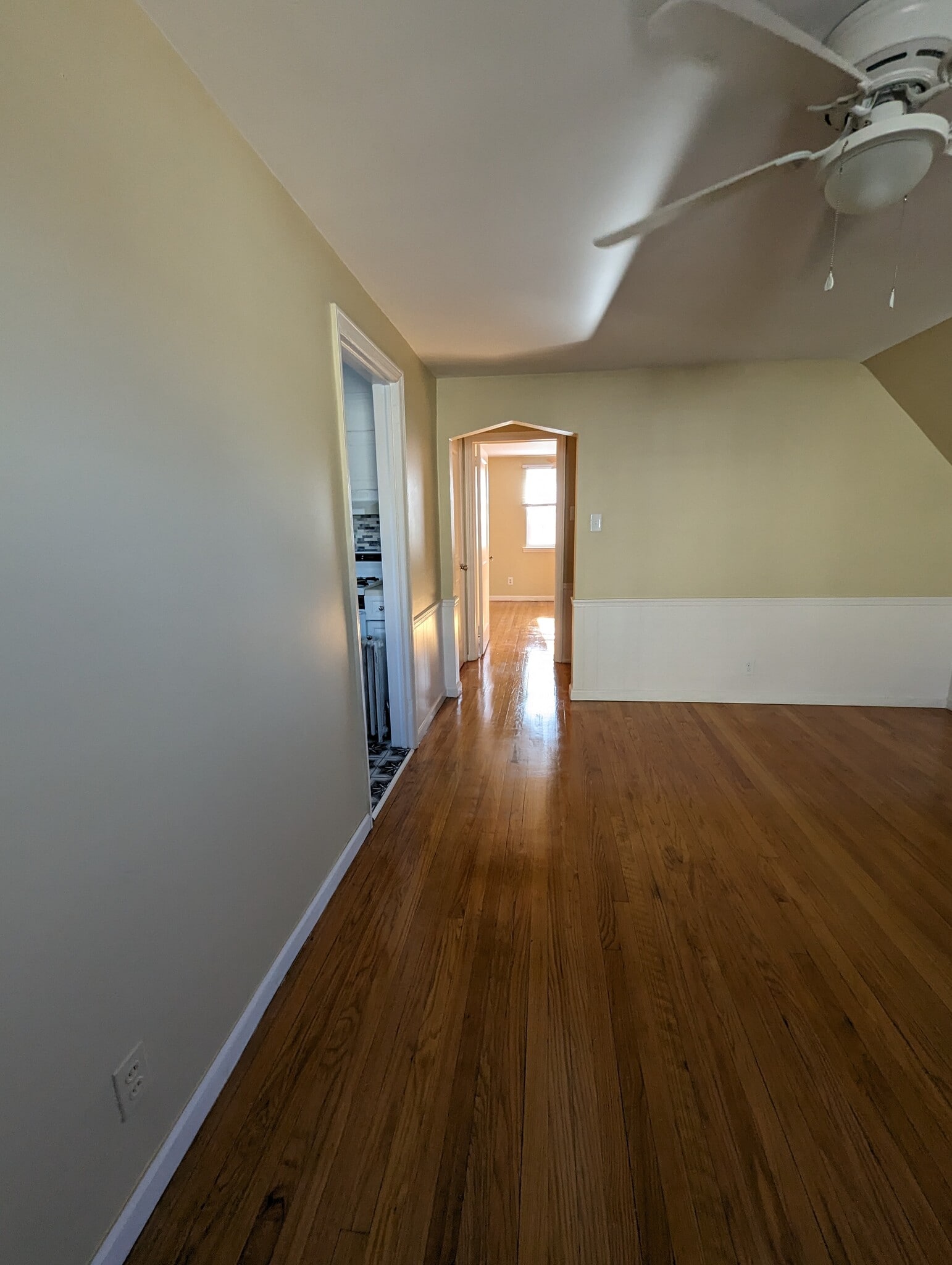 Building Photo - 1117 Logan Ave