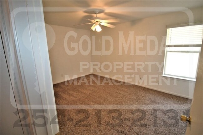 Building Photo - 1710 Aztec Trce