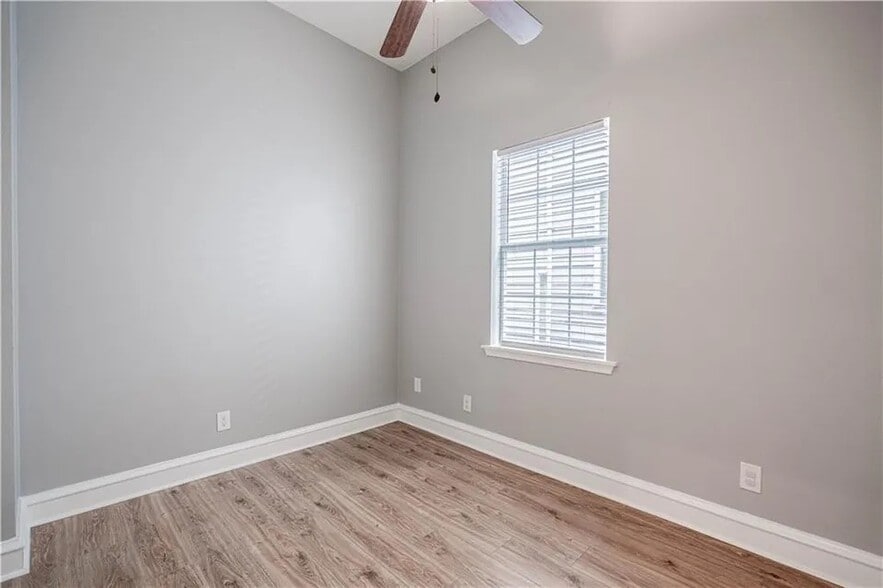 Building Photo - 2128 Toledano St