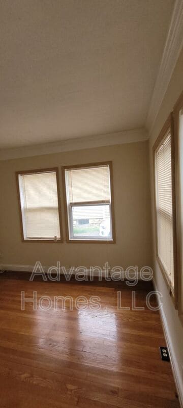 Building Photo - 4017 Bell St