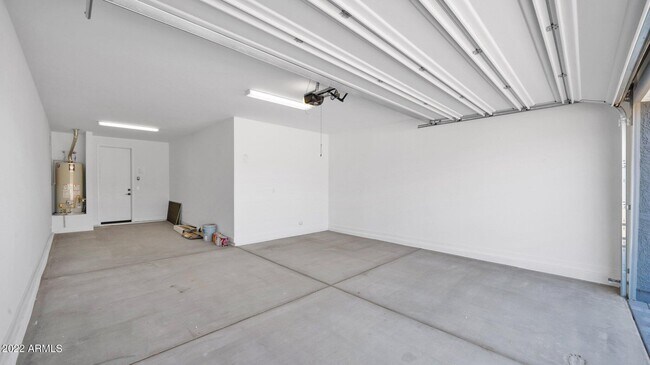 Building Photo - 13407 W Rowel Rd