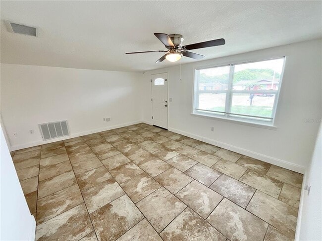 Building Photo - 4233 Belle Isle Ct