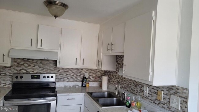 Building Photo - 19212 Deep Run Ct