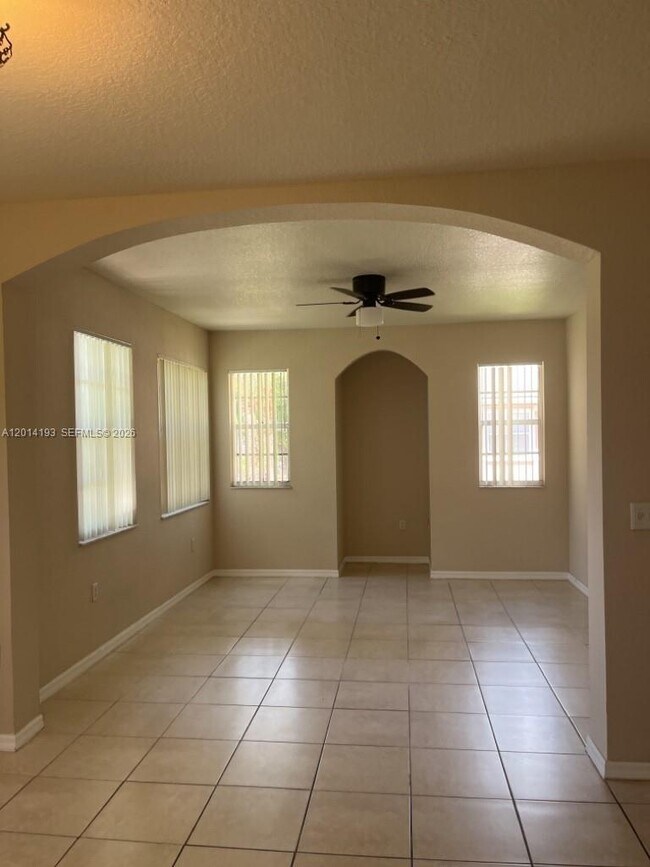 Building Photo - 1507 Belmont Ln