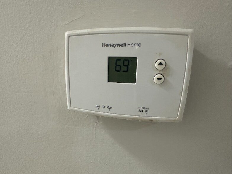 Building Photo - 67 Brinkerhoff St