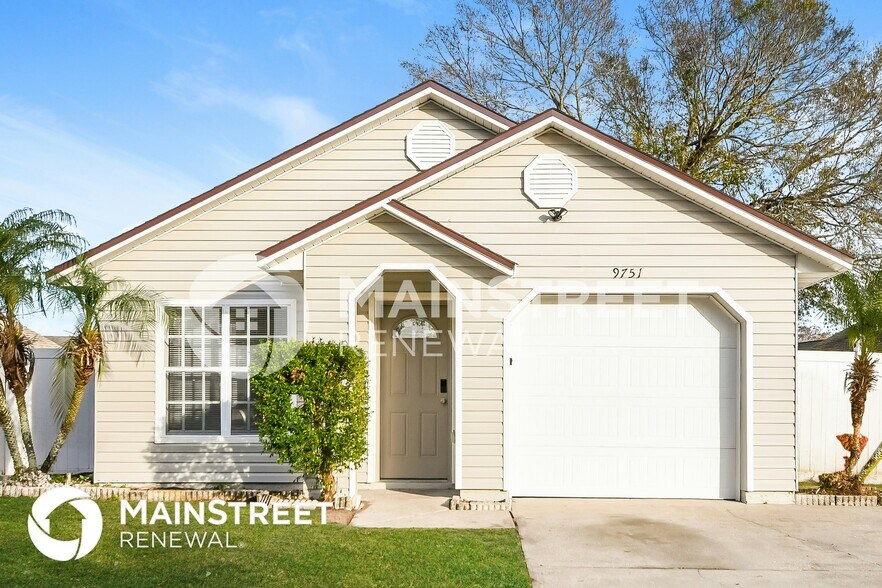 Building Photo - 9751 Red Clover Ave