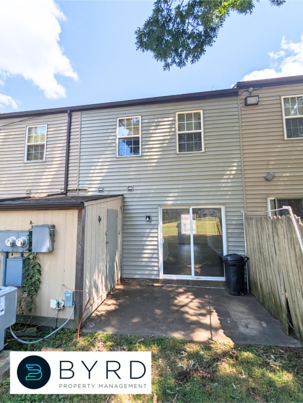 Building Photo - 1506 Stowmarket Ct