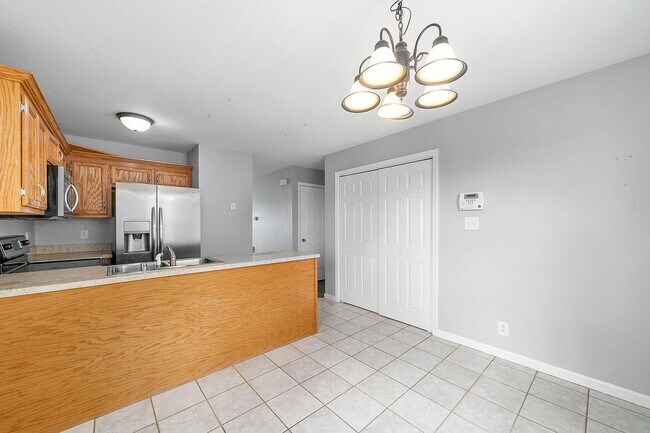 Building Photo - Single family home