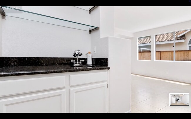 Building Photo - Incredible Rancho Del Oro Home!