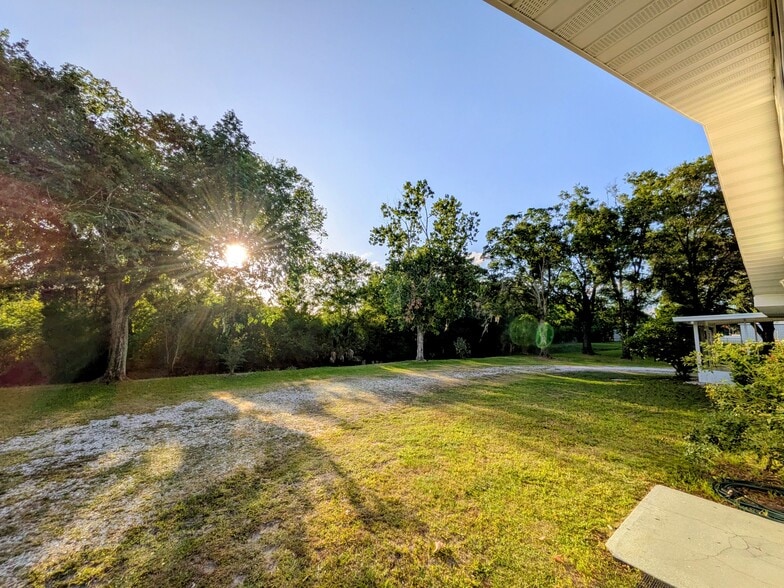 Building Photo - 5740 Floy Dr