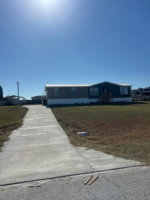 Building Photo - 4454 Lower Meadow Rd