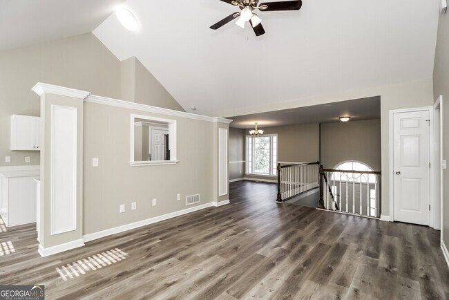 Building Photo - 33 Clearview Dr