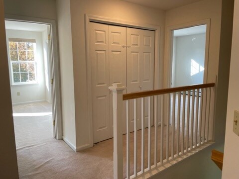 Building Photo - 8 Thrush Ln