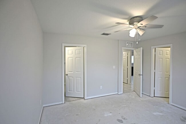 Building Photo - 458 Russian Sage