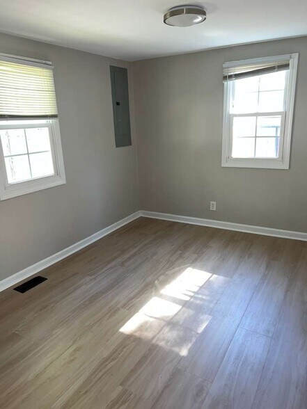 Building Photo - 311 Burke Ave