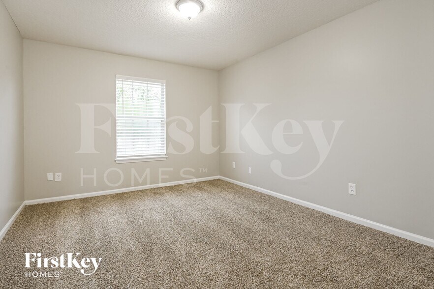 Building Photo - 1814 Forest Creek Dr