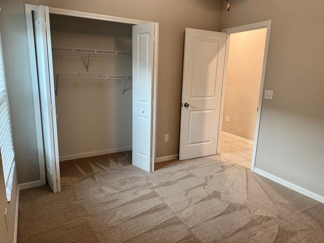 Building Photo - 5505 Olano St