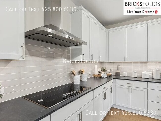 Building Photo - Make It Yours: Brand New Spacious Living i...