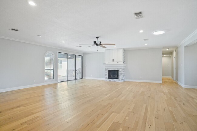 Building Photo - 13297 Roanoke Rd