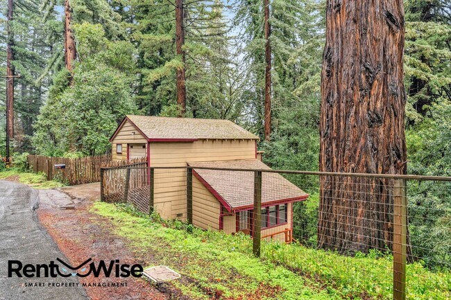 Building Photo - 683 Old La Honda Rd