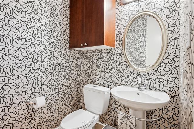 Building Photo - 1516 Pecos St