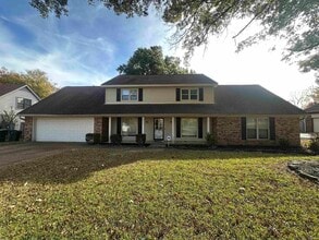 Building Photo - 2714 Gerald Ford Dr W