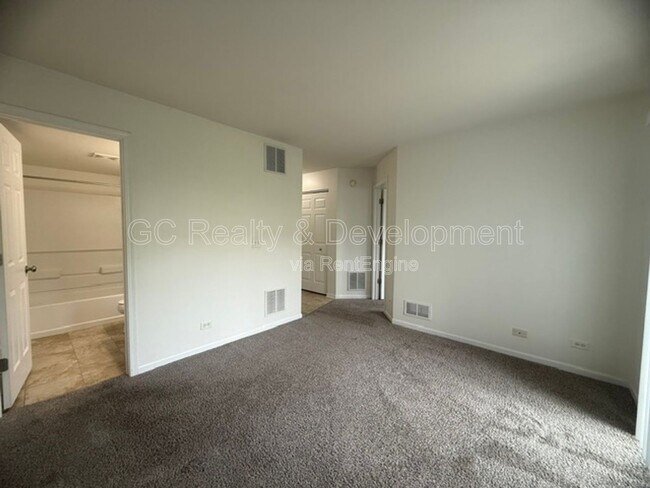Building Photo - 1064 Turin Dr