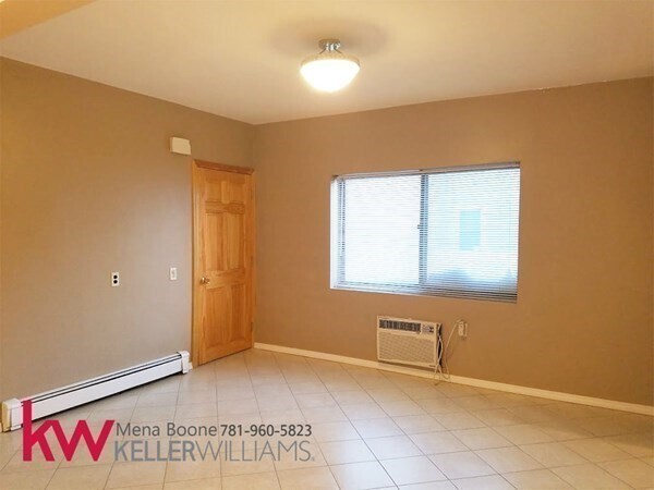 Building Photo - 12 Hadley Pl