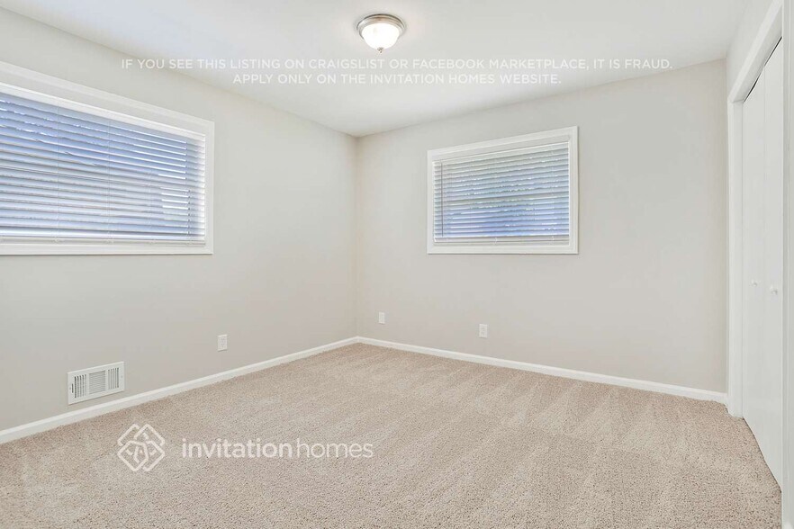 Building Photo - 2074 Troutdale Dr