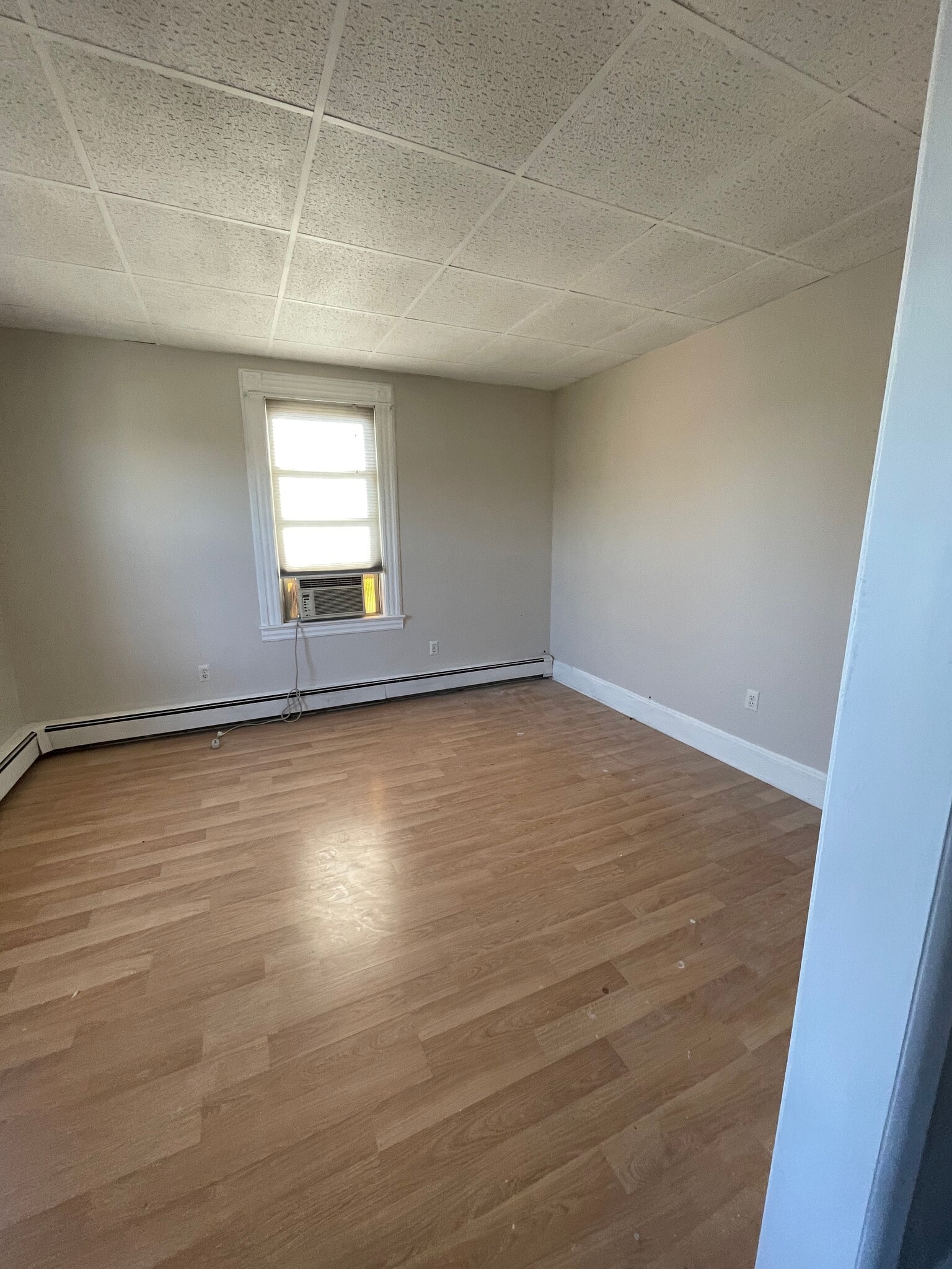 Building Photo - 418 4th St