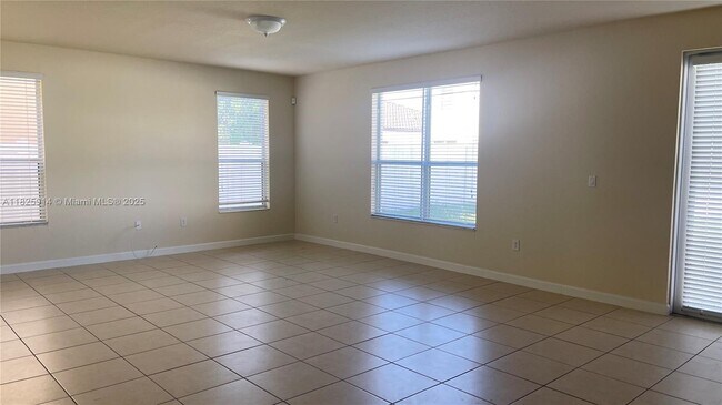 Building Photo - 9170 SW 171st Ct