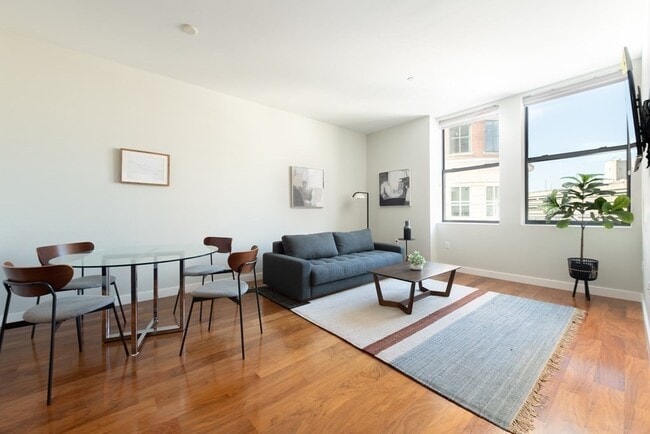 Building Photo - 286 Columbus Ave