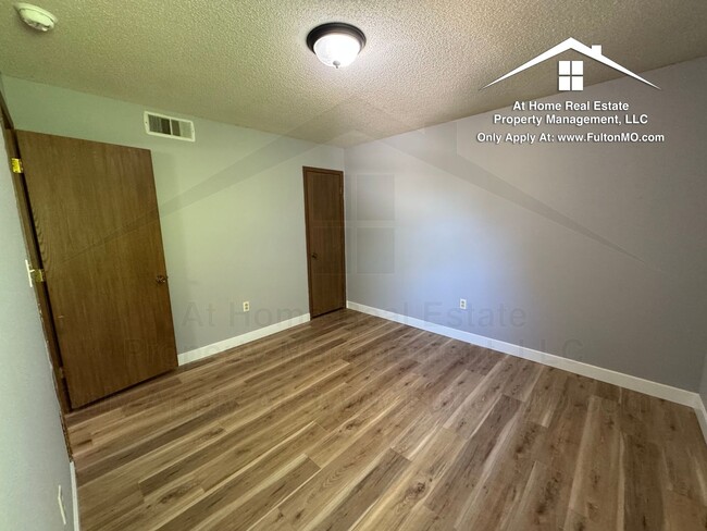 Building Photo - 551 Collier Ln