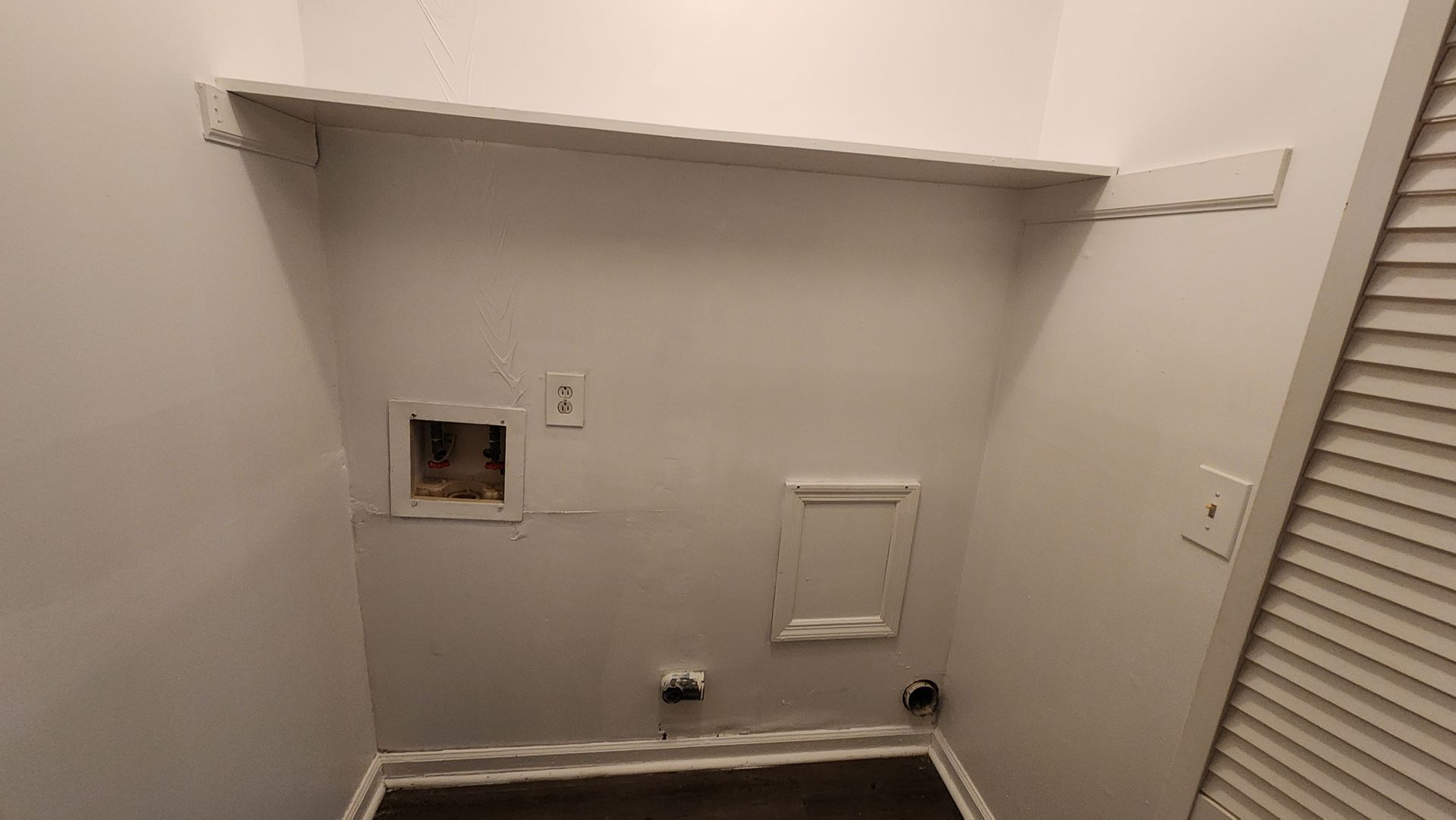 Building Photo - 4424 Bonnell Dr NW