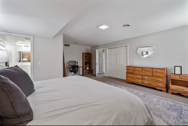 Building Photo - 4949 Rau Ln