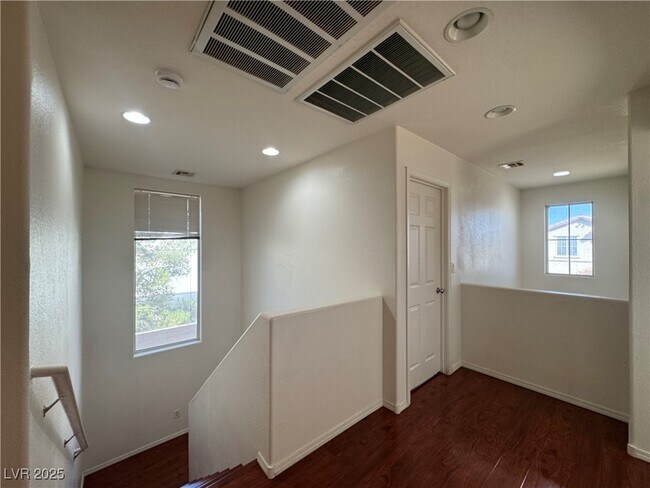 Building Photo - 6797 Cardoness St