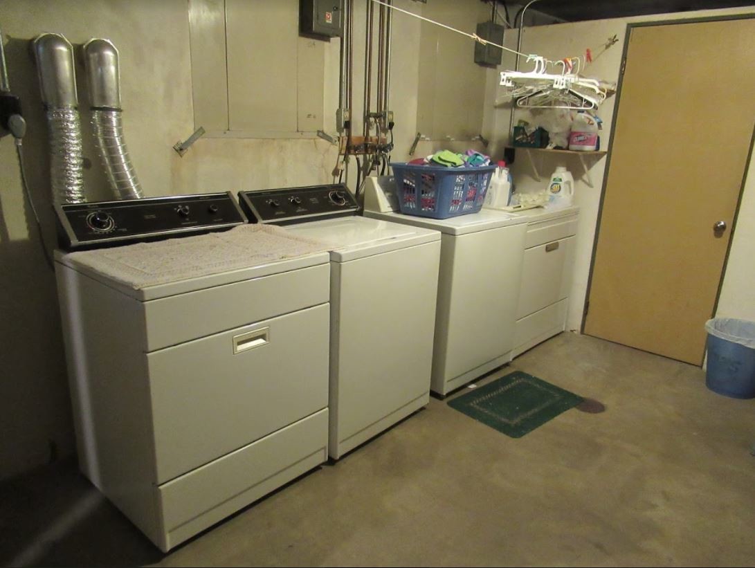 Laundry Room & Storage Locker - 5400 Eichelberger St