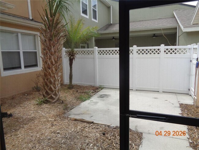 Building Photo - 210 Woodhouse Ln