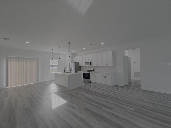 Building Photo - 16950 SW 42 Ave