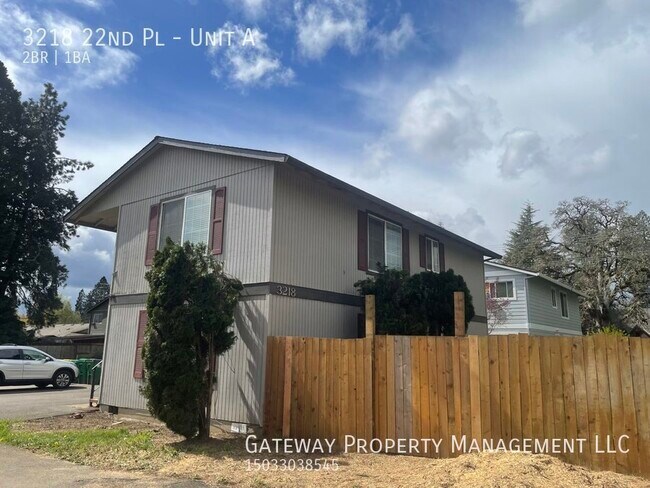 Building Photo - 3218 22nd Pl