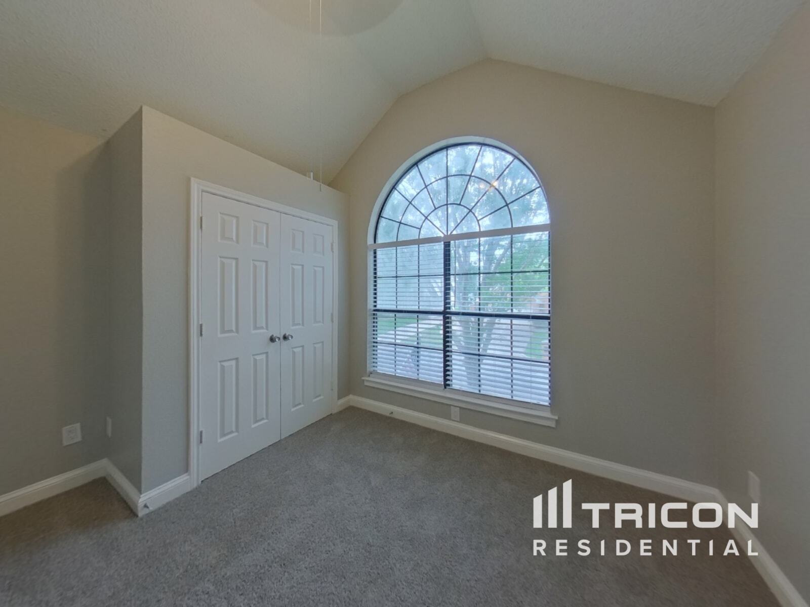 Building Photo - 7724 Grassland Dr
