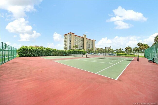 Building Photo - 10680 S Ocean Dr