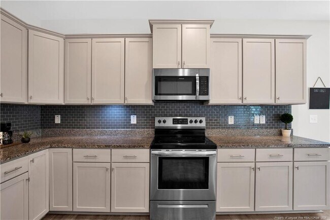 Building Photo - 66 S Hawks Rdg Ln